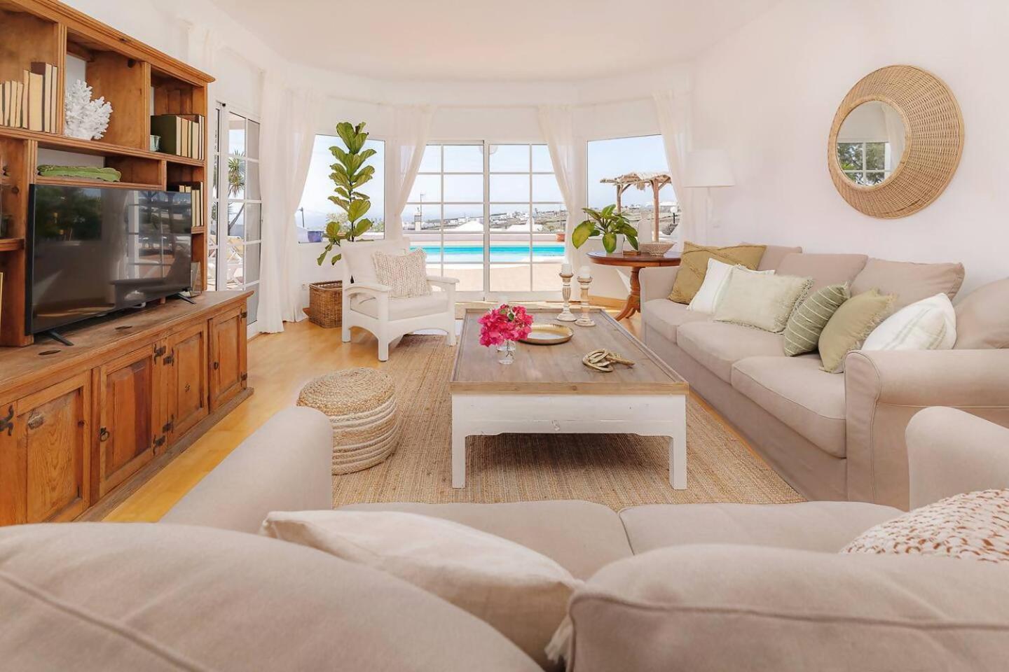 Amazing 3 Bedroom Ocean View With Pool Tías Eksteriør billede