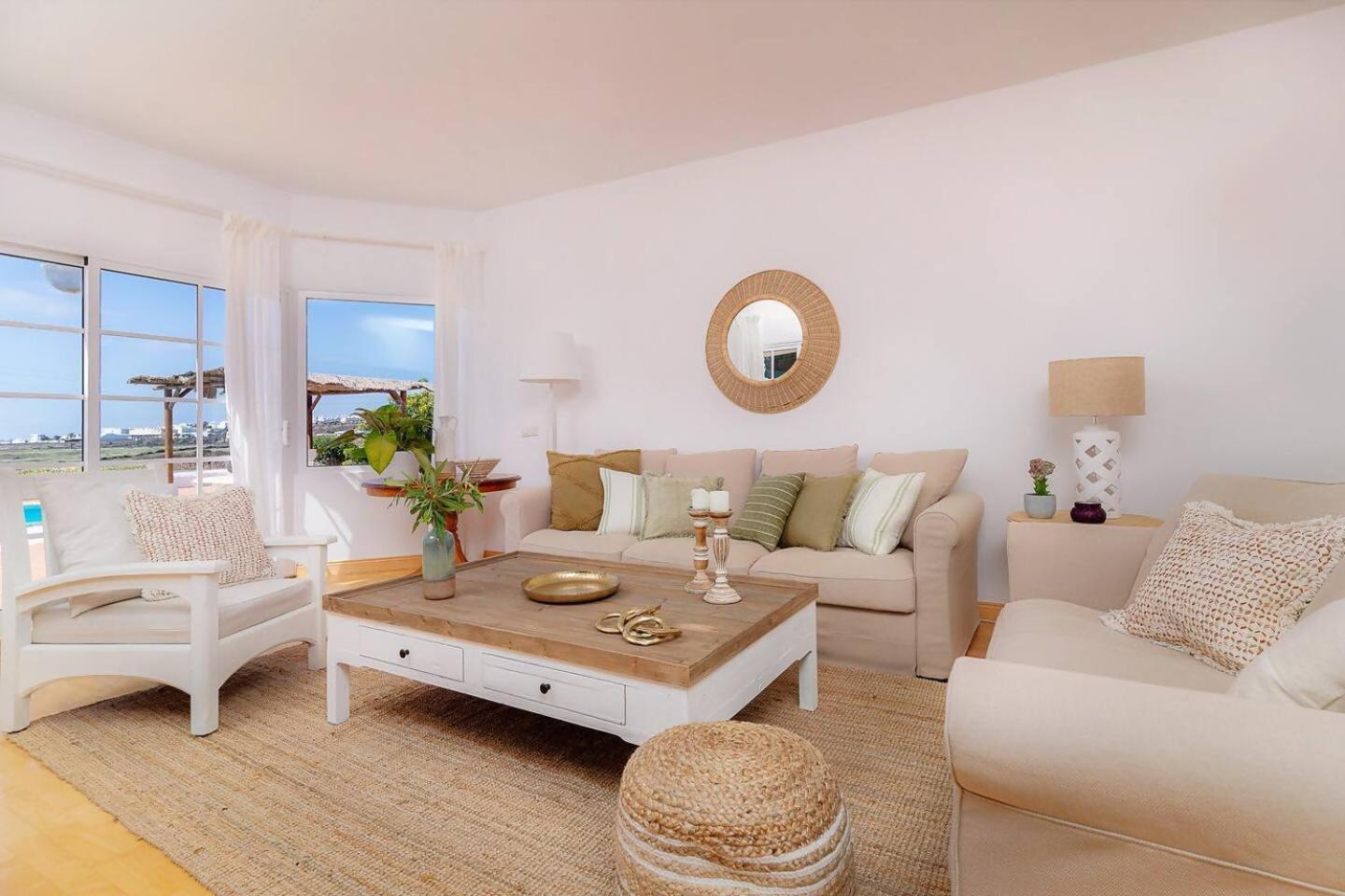 Amazing 3 Bedroom Ocean View With Pool Tías Eksteriør billede