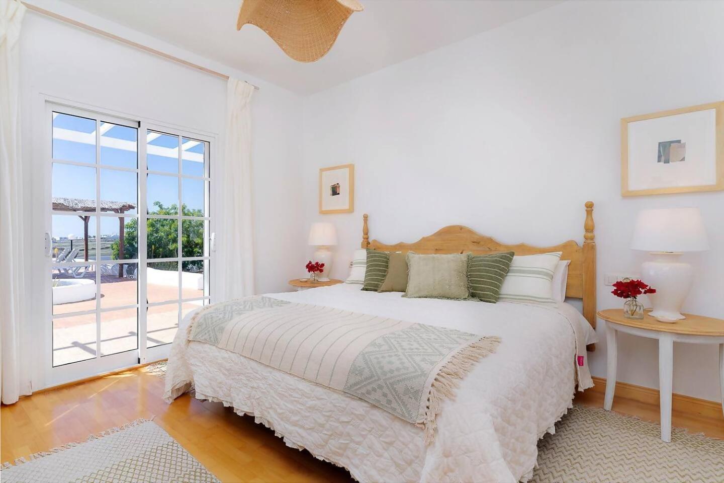 Amazing 3 Bedroom Ocean View With Pool Tías Eksteriør billede