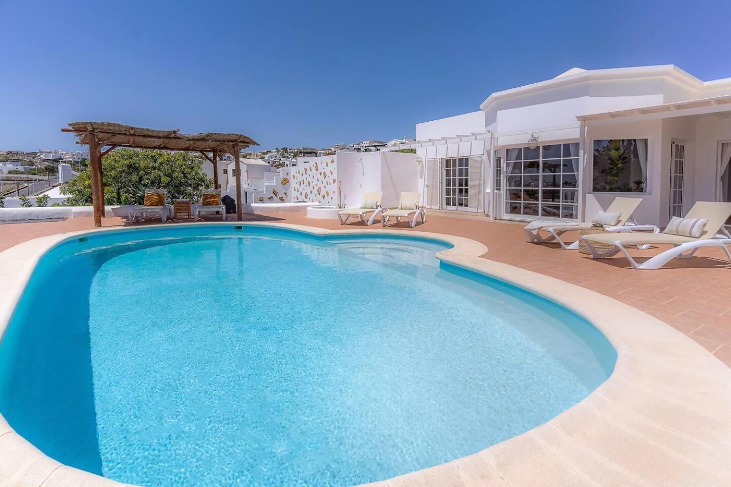Amazing 3 Bedroom Ocean View With Pool Tías Eksteriør billede